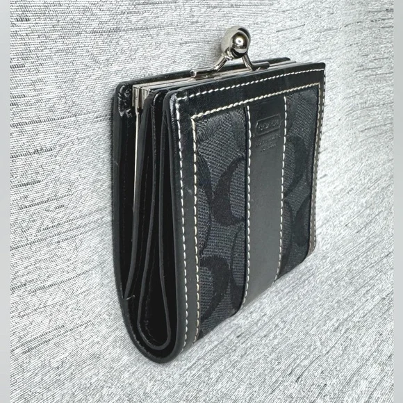 Coach Black Leather Signature Mini Wallet w/ Kisslock & Bi-Fold Snap Closure - Picture 11 of 15